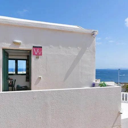 Bella Vista - Amazonas * Puerto del Carmen (Lanzarote)